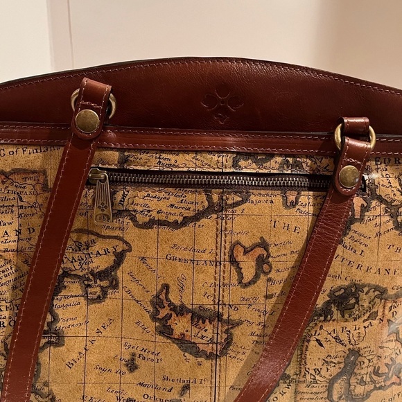 NWT Patricia Nash Leather European Map Collection Poppy Tote - Picture 5 of 15